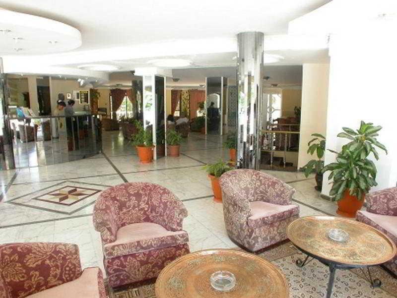 Celebrity Hotel Lapithos  Exterior foto
