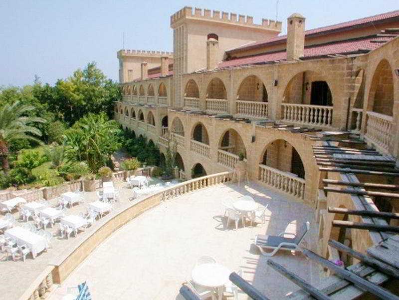 Celebrity Hotel Lapithos  Exterior foto