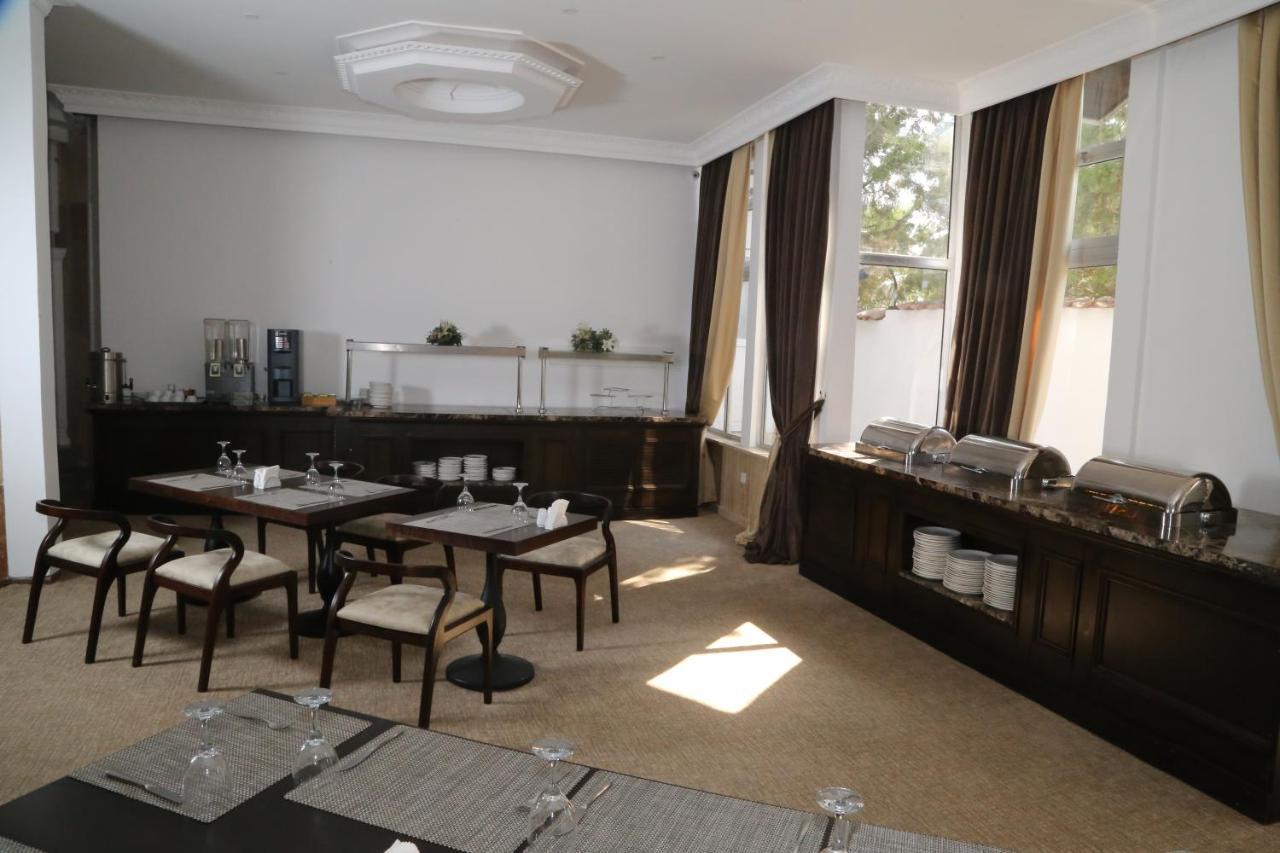 Celebrity Hotel Lapithos  Exterior foto