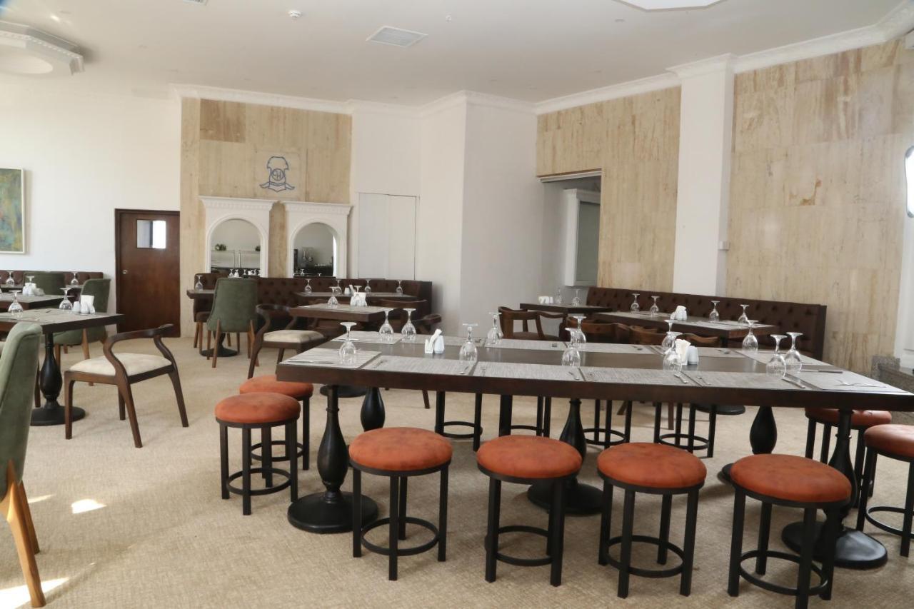 Celebrity Hotel Lapithos  Exterior foto
