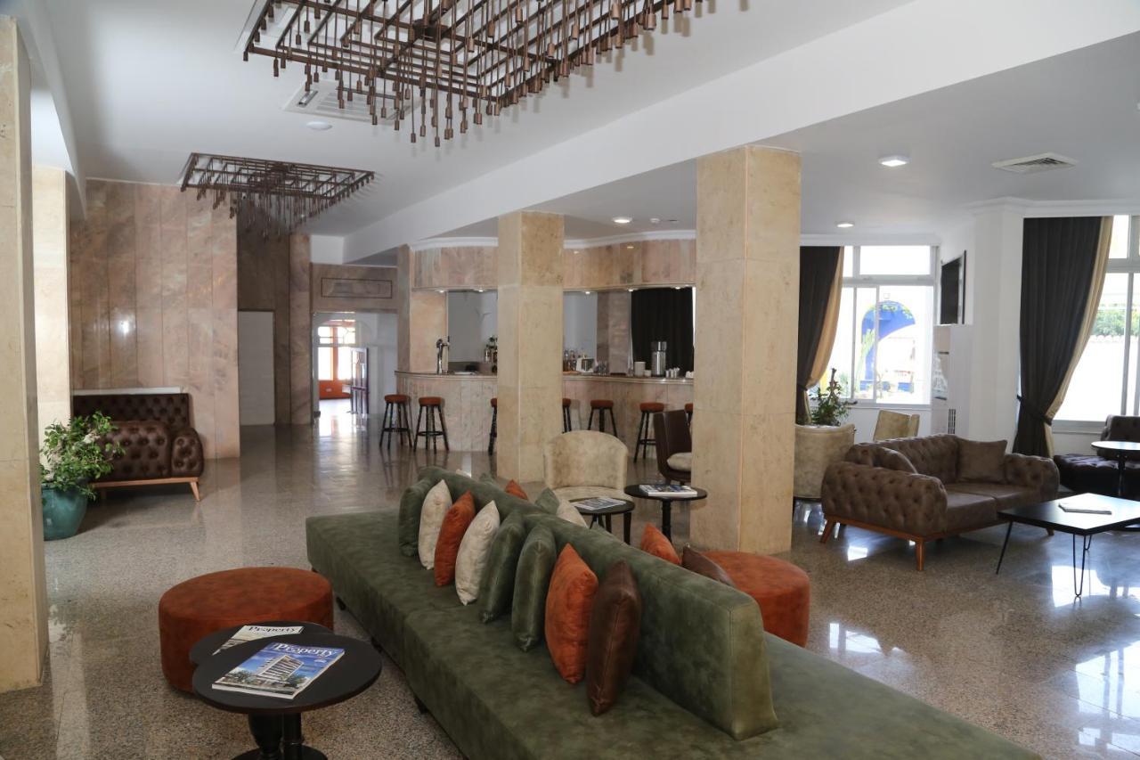 Celebrity Hotel Lapithos  Exterior foto